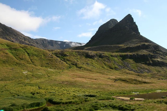 svalvogarpeninsulasafariroad.jpg